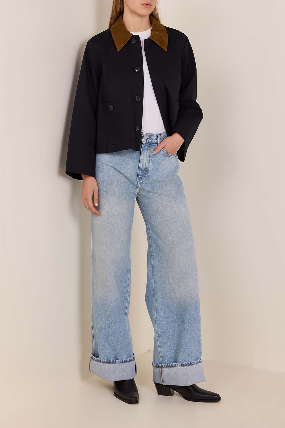 מכנסי ג'ינס בגזרה ישרה